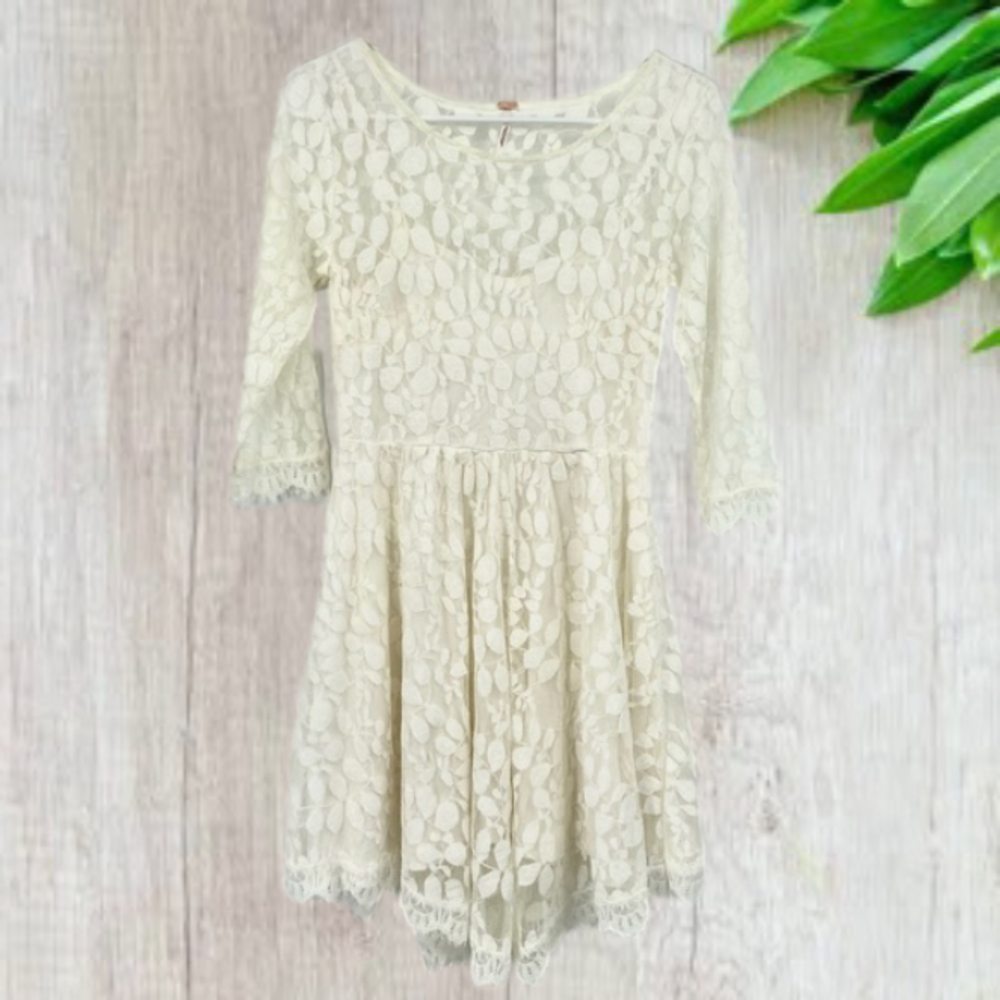 Free People Ivory Off White Lace Round Neck Asymmetrical 3/4 Sleeve Dress Size 0